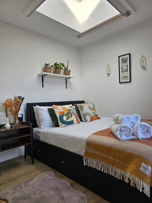 West Kensington Bright Flat Lägenhet London Exteriör bild
